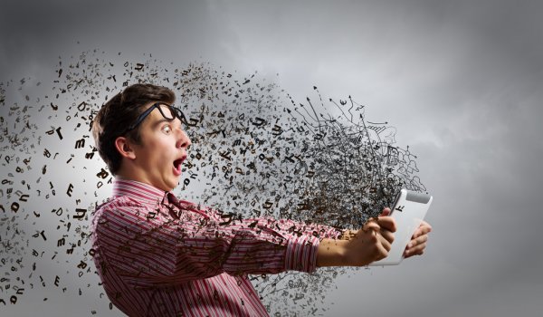 В Германии 16 человек пострадали в результате поджога здания с беженцами